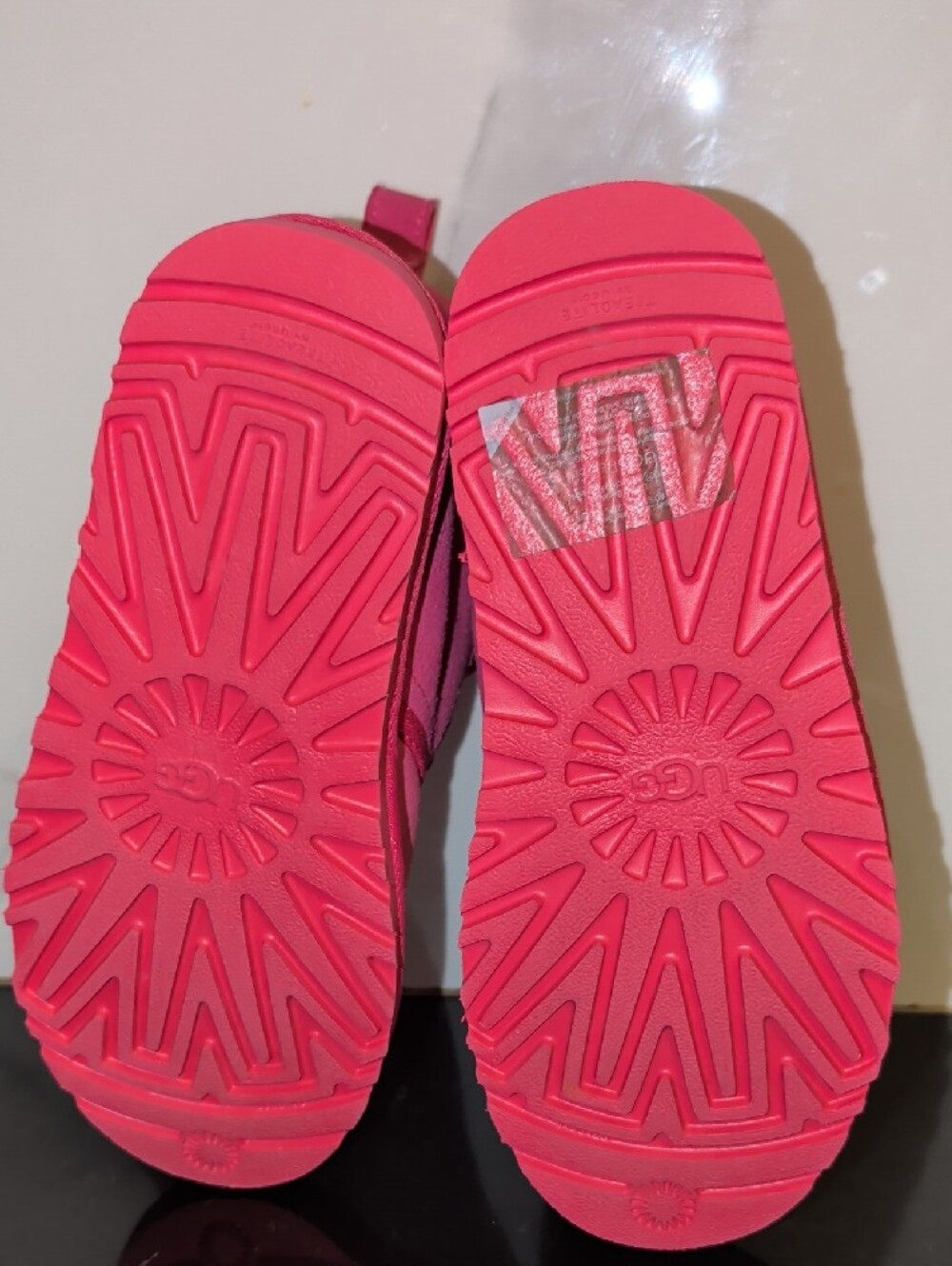 UGG Neumel Chukka 'Taffy Pink' Lace-Up Boots Wmn's Size 7 Used Exc - Picture 6 of 8